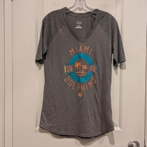 Miami Dolphins Majestic Women's NFL Gray Fan Fashion Tee Medium NWOT